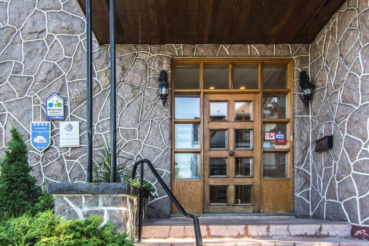 Chicoutimi Gite Au P'Tit Manoir B&B المظهر الخارجي الصورة