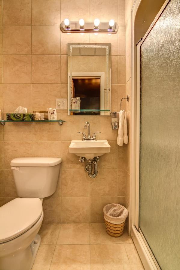 Chicoutimi Gite Au P'Tit Manoir B&B المظهر الخارجي الصورة